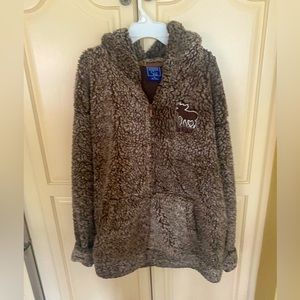 Xl Harrisburg trading Co no stains or Odors or tears,